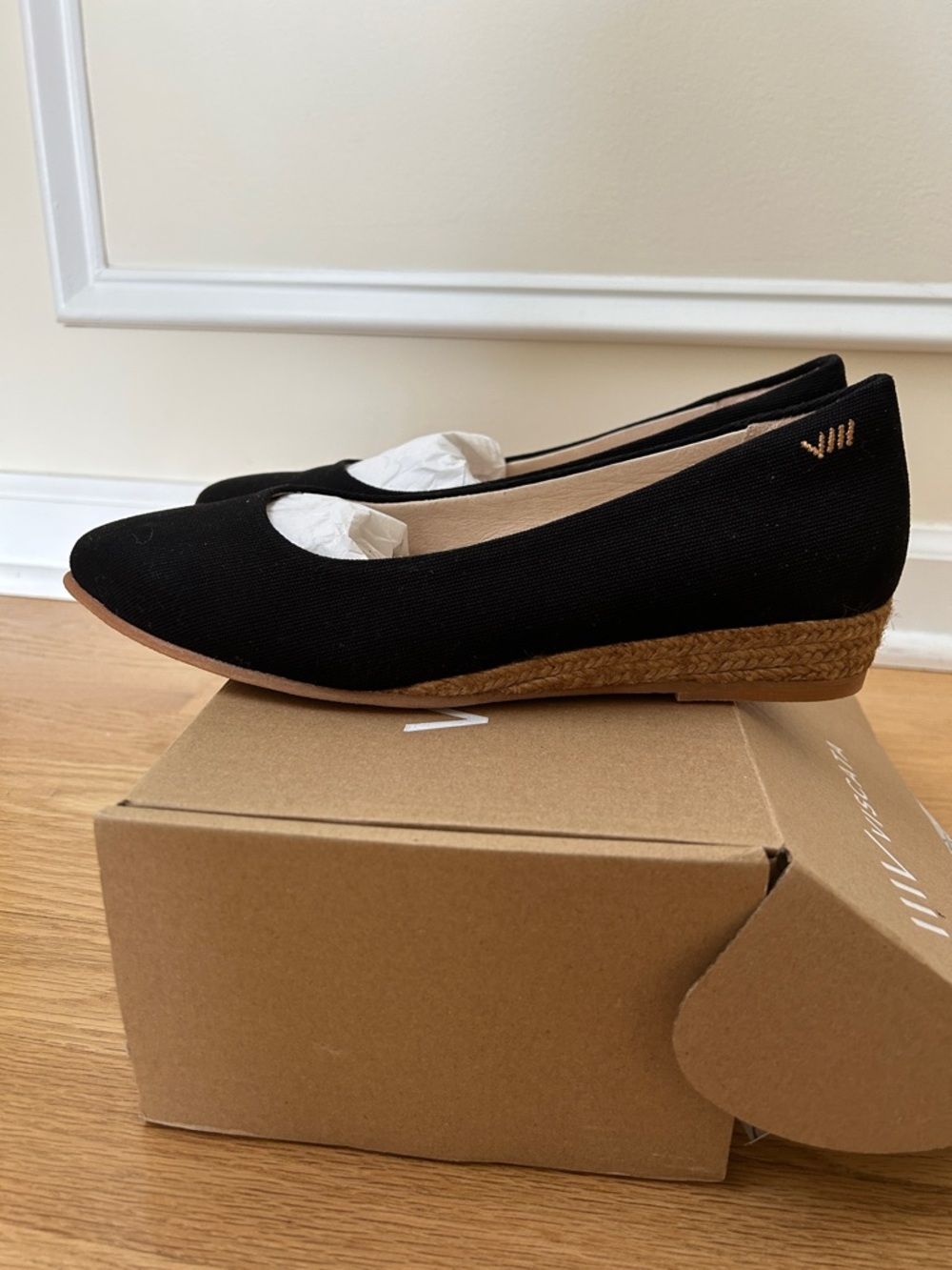 Black Canvas Slip-On Espadrille Flats - Picture 2 of 5